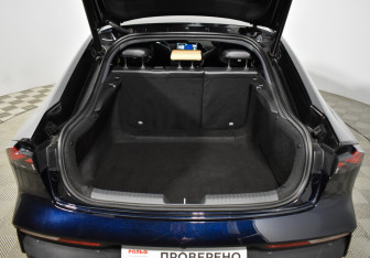 Подержанный автомобиль Changan UNI-V 2022 года (20 фото)