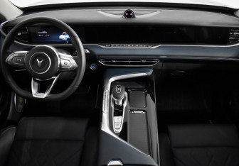 Подержанный автомобиль Voyah Free 2023 года (16 фото)