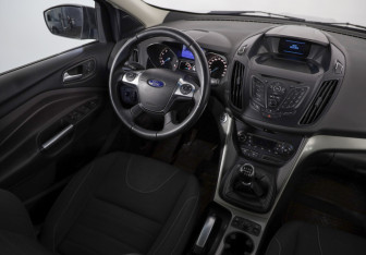 Подержанный автомобиль Ford Kuga 2012 года (8 фото)