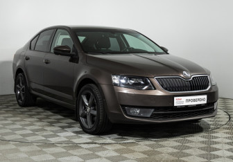 Подержанный автомобиль Skoda Octavia Liftback 2016 года (3 фото)