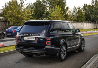 Подержанный автомобиль Land Rover Range Rover 2019 года (6 фото)