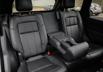 Подержанный автомобиль Land Rover Range Rover Sport 2021 года (31 фото)