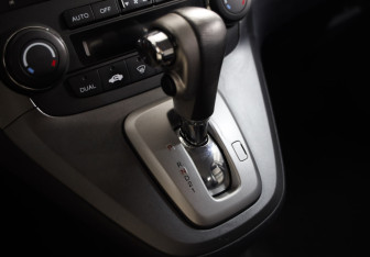 Подержанный автомобиль Honda CR-V 2007 года (16 фото)