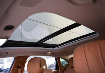 Подержанный автомобиль Hongqi H9 2024 года (23 фото)