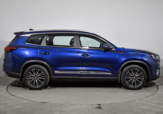 Подержанный автомобиль Chery Tiggo 8 Pro 2021 года (4 фото)