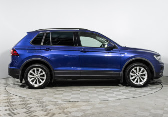 Подержанный автомобиль Volkswagen Tiguan 2019 года (4 фото)