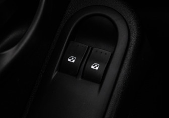 Подержанный автомобиль Renault Duster 2014 года (15 фото)