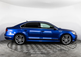 Подержанный автомобиль Volkswagen Passat Sedan 2017 года (6 фото)
