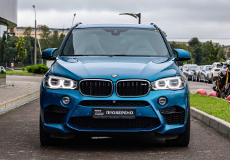 Подержанный автомобиль BMW X5 M 2017 года (2 фото)