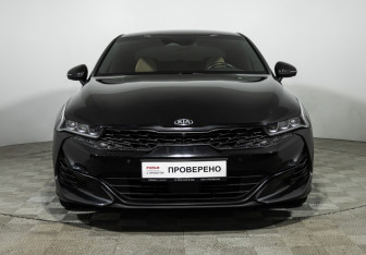 Подержанный автомобиль Kia K5 2021 года (2 фото)