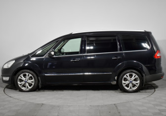 Подержанный автомобиль Ford Galaxy 2013 года (8 фото)