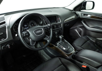 Подержанный автомобиль Audi Q5 2015 года (11 фото)