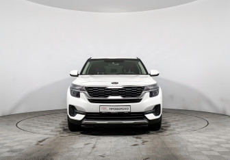 Подержанный автомобиль Kia Seltos 2020 года (2 фото)
