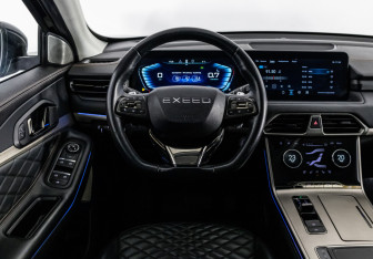 Подержанный автомобиль Exeed TXL 2023 года (11 фото)