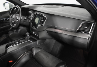 Подержанный автомобиль Volvo XC90 2018 года (14 фото)