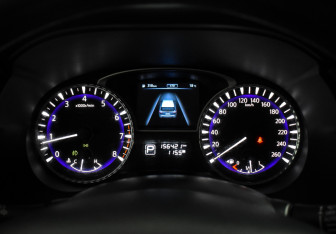 Подержанный автомобиль Infiniti QX60 2014 года (23 фото)