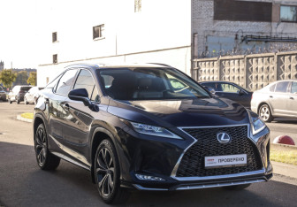 Подержанный автомобиль Lexus RX 2020 года (5 фото)