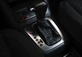 Подержанный автомобиль Volkswagen Tiguan 2009 года (15 фото)