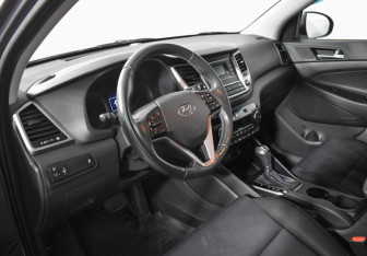 Подержанный автомобиль Hyundai Tucson 2016 года (9 фото)