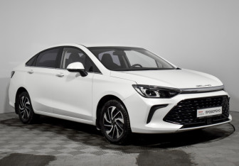 Подержанный автомобиль BAIC U5 Plus 2023 года (3 фото)