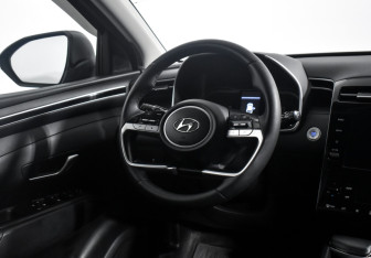 Подержанный автомобиль Hyundai Tucson 2021 года (15 фото)