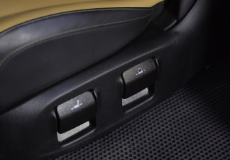 Подержанный автомобиль Kia Carnival 2021 года (36 фото)