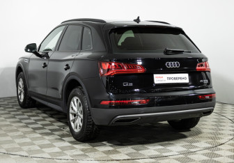 Подержанный автомобиль Audi Q5 2020 года (7 фото)