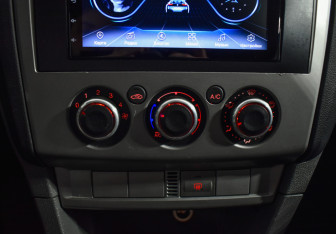 Подержанный автомобиль Ford Focus Sedan 2011 года (16 фото)