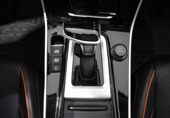 Подержанный автомобиль Kia Seltos 2024 года (10 фото)