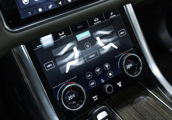 Подержанный автомобиль Land Rover Range Rover Sport 2018 года (35 фото)