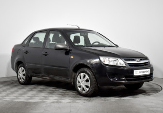 Подержанный автомобиль LADA (ВАЗ) Granta Sedan 2013 года (3 фото)