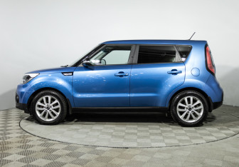 Подержанный автомобиль Kia Soul 2017 года (8 фото)