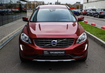Подержанный автомобиль Volvo XC60 2014 года (4 фото)