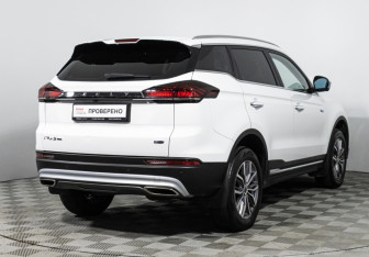 Подержанный автомобиль Geely Atlas Pro 2023 года (5 фото)