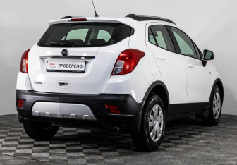 Подержанный автомобиль Opel Mokka 2014 года (5 фото)