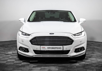 Подержанный автомобиль Ford Mondeo Sedan 2014 года (8 фото)