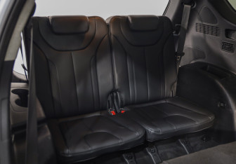 Подержанный автомобиль Hyundai Santa Fe 2019 года (24 фото)