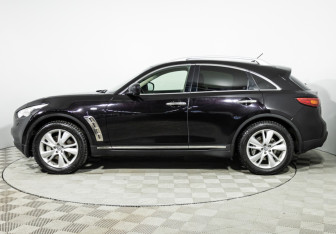 Подержанный автомобиль Infiniti FX 2013 года (8 фото)