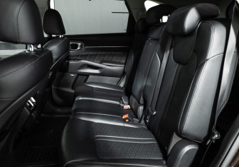 Подержанный автомобиль Kia Sorento 2021 года (10 фото)