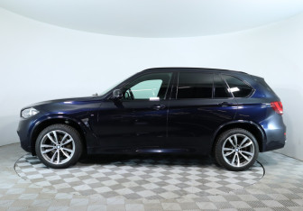 Подержанный автомобиль BMW X5 2017 года (9 фото)