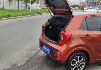 Подержанный автомобиль Kia Picanto 2022 года (8 фото)