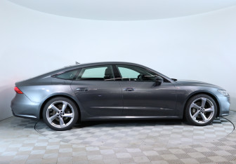 Подержанный автомобиль Audi A7 2019 года (4 фото)