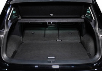 Подержанный автомобиль Volkswagen Tiguan 2019 года (32 фото)