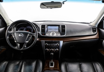 Подержанный автомобиль Nissan Teana 2008 года (10 фото)