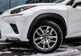 Подержанный автомобиль Lexus NX 2018 года (3 фото)