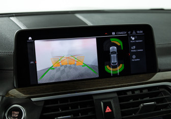 Подержанный автомобиль BMW X4 2019 года (18 фото)