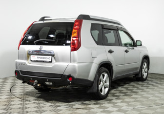 Подержанный автомобиль Nissan X-Trail 2008 года (5 фото)
