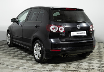 Подержанный автомобиль Volkswagen Golf Plus 2012 года (7 фото)