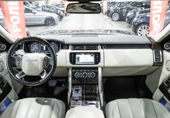 Подержанный автомобиль Land Rover Range Rover 2014 года (17 фото)