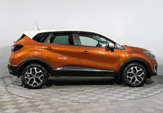 Подержанный автомобиль Renault Kaptur 2017 года (4 фото)